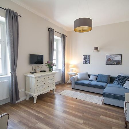 Brody Apartman Eger Bagian luar foto