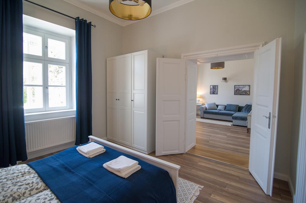 Brody Apartman Eger Bagian luar foto