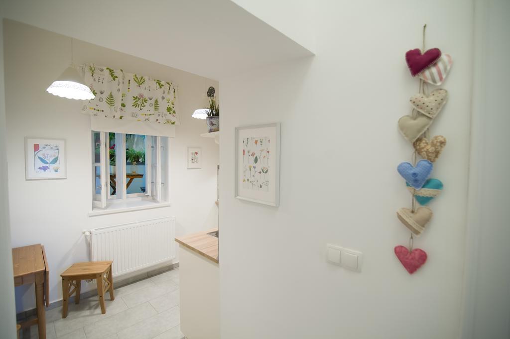 Brody Apartman Eger Bagian luar foto